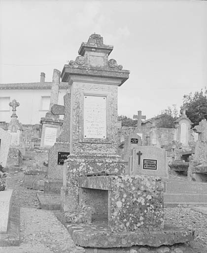 photo pour Tombeau 14e tombeau