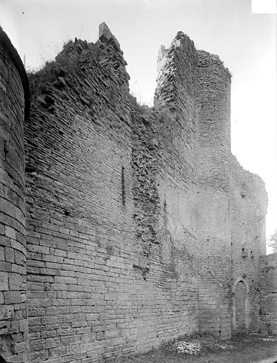 photo pour ChÃ¢teau des ducs de Bourgogne (ruines)