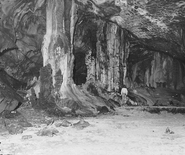photo pour Grotte dite des Deux Ouvertures