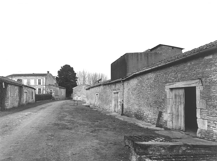 photo pour Distillerie d'eaux-de-vie de cognac Mounet, puis Camus, actuellement Baudry-Camus
