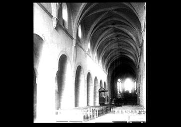 photo pour abbaye Saint-Pierre, actuellement Ã©glise paroissiale Saint-Jean-Baptiste, habitation et musÃ©e