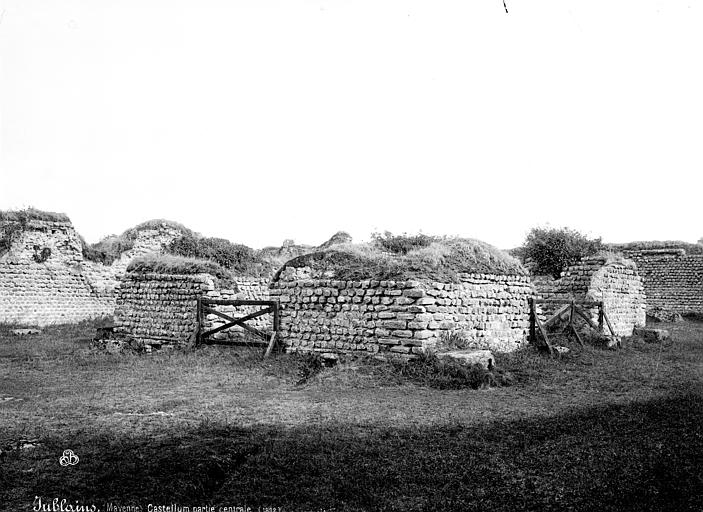 photo pour Camp romain (restes)
