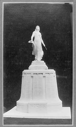 photo pour Monument aux Morts de la Guerre de 1914 1918