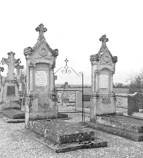 photo pour SÃ©rie de 2 tombeaux : de Charles Bineau et d' EugÃ©nie Gaboriau