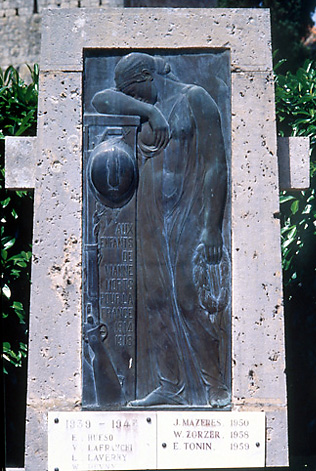 photo pour Monuments aux Morts de la Guerre de 1914 1918.