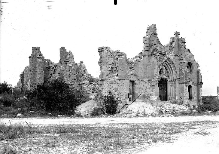 photo pour Eglise (ruines)