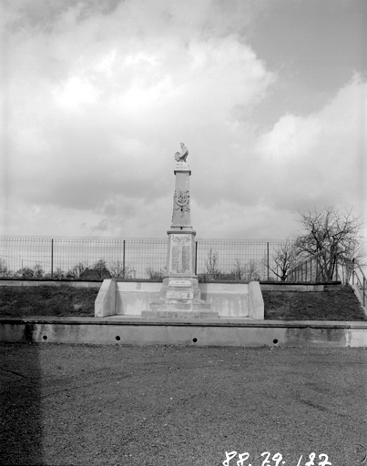 photo pour Monument aux Morts
