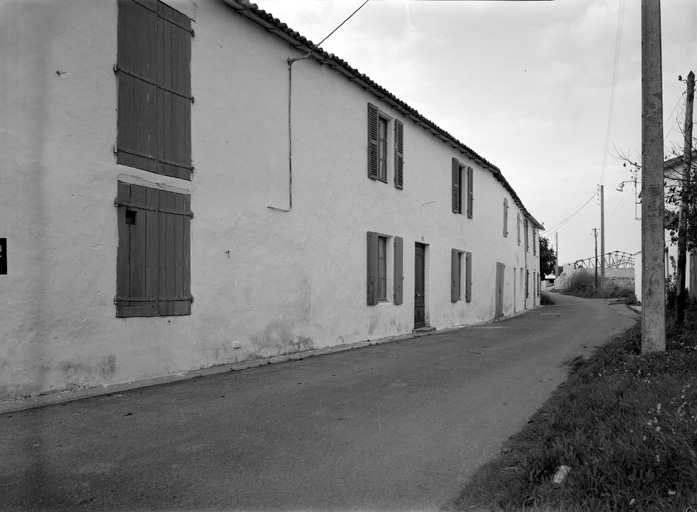 photo pour Maison de vigneron rue du Gros Jonc lieu dit Village-Morinant