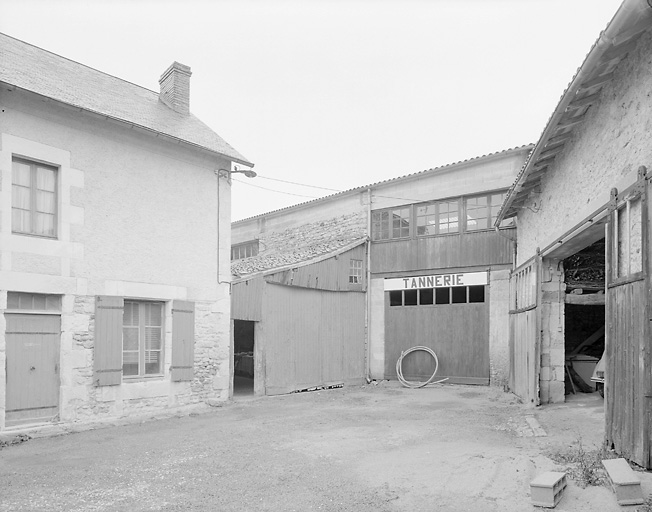photo pour Moulin Ã  tan dit moulin Barreau, tannerie Charles Guionnet, puis ThÃ©odore Carbonnier