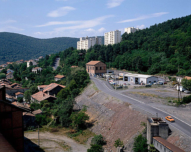 photo pour usine de prÃ©paration de produit minÃ©ral (usine de prÃ©paration du charbon) de Ricard