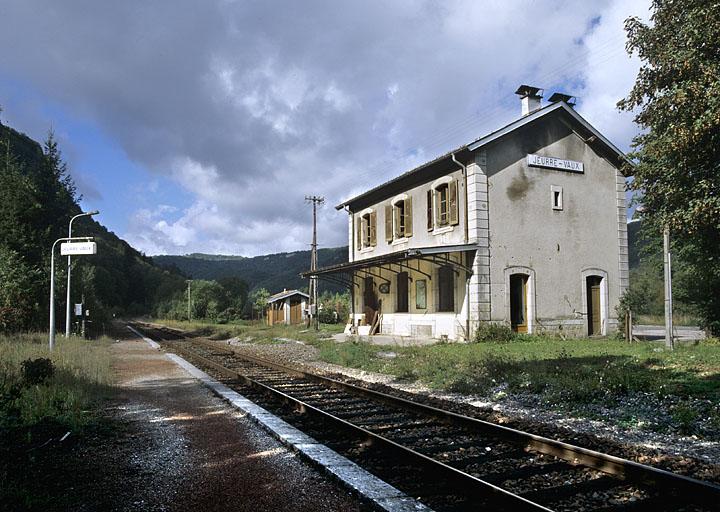 photo pour gare de Jeurre - Vaux (voie ferrÃ©e Andelot - La Cluse)