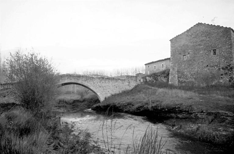 photo pour Pont romain sur le ravin de l' Encreme