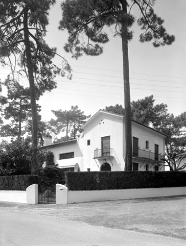 photo pour Maison de villÃ©giature dite villa Lou Casaou, actuellement La Massane