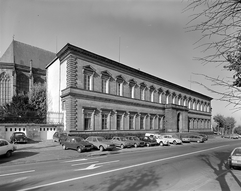photo pour Palais ducal ; palais de justice