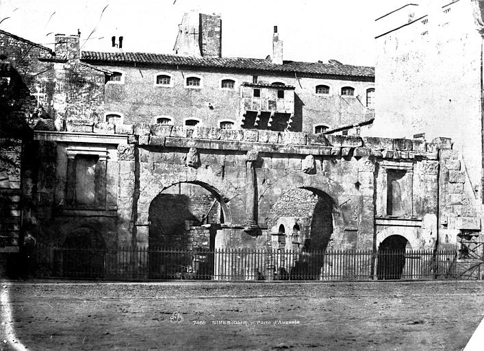 photo pour Porte d' Arles dite d' Auguste