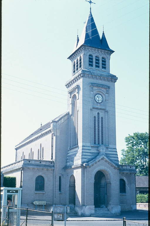 photo pour Eglise Paroissiale Saint Pierre-_Es-Liens