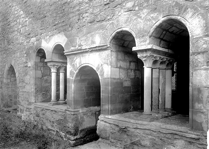 photo pour Abbaye de Montcient (ancienne)