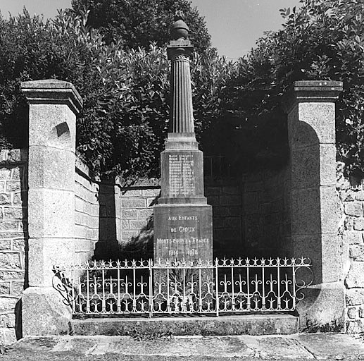 photo pour Monument aux Morts de la guerre de 1914-1918