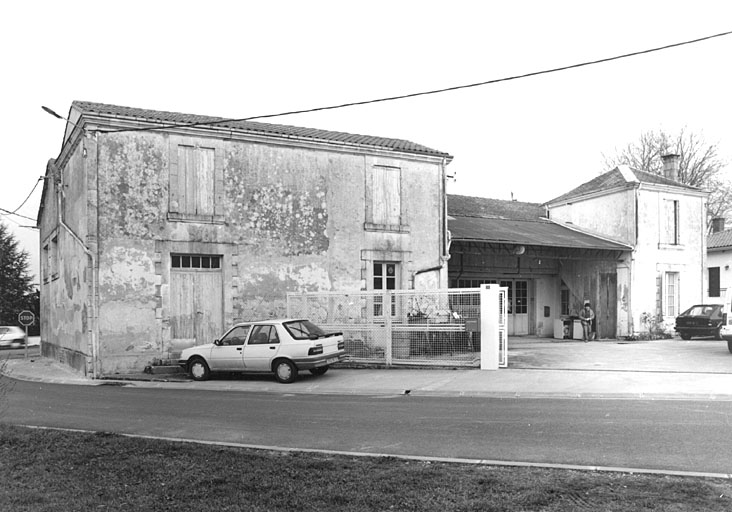 photo pour Laiterie et fromagerie industrielles de Saint-Hilaire-de-Villefranche