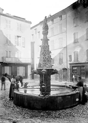 photo pour Fontaine Saint-Michel