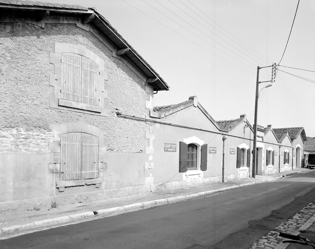 photo pour Chai Maurain P.A. et Cie ; puis distillerie d'eau-de-vie de cognac A. Guillien, puis Jules Bouchet
