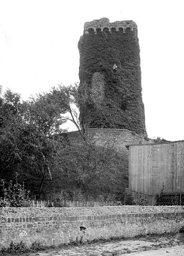 photo pour Ruines de l'ancien chÃ¢teau