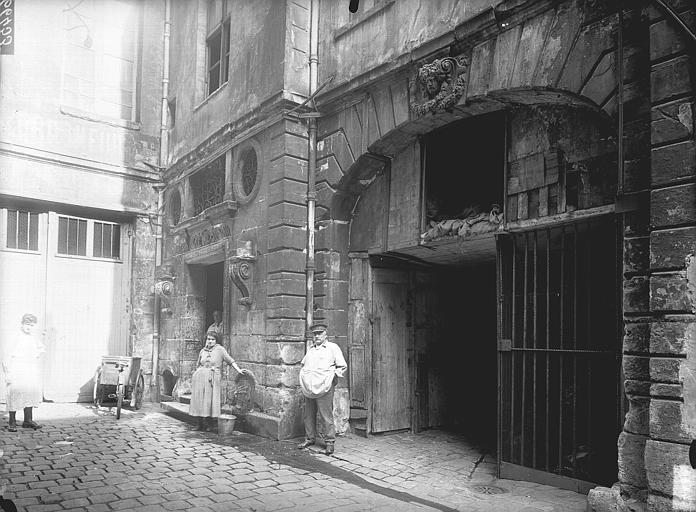 photo pour Ancien hÃ´tel de la Porte, actuellement musÃ©e du Barreau de Paris
