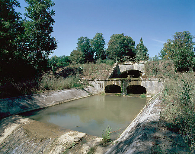 photo pour aqueduc de la Chotarderie (canal latÃ©ral Ã  la Loire)