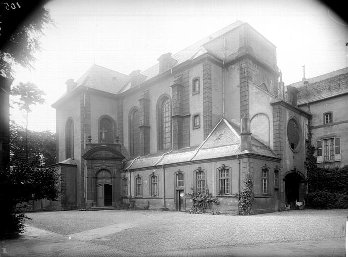 photo pour Abbaye Sainte-Glossinde (ancienne)