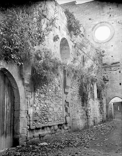 photo pour Abbaye (restes de l' ancienne)